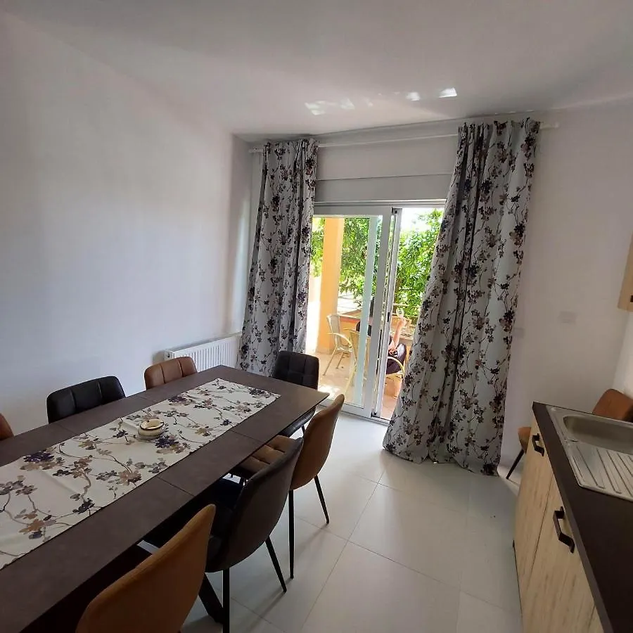 5 Rooms Apartman Barbat na Rabu 0*,