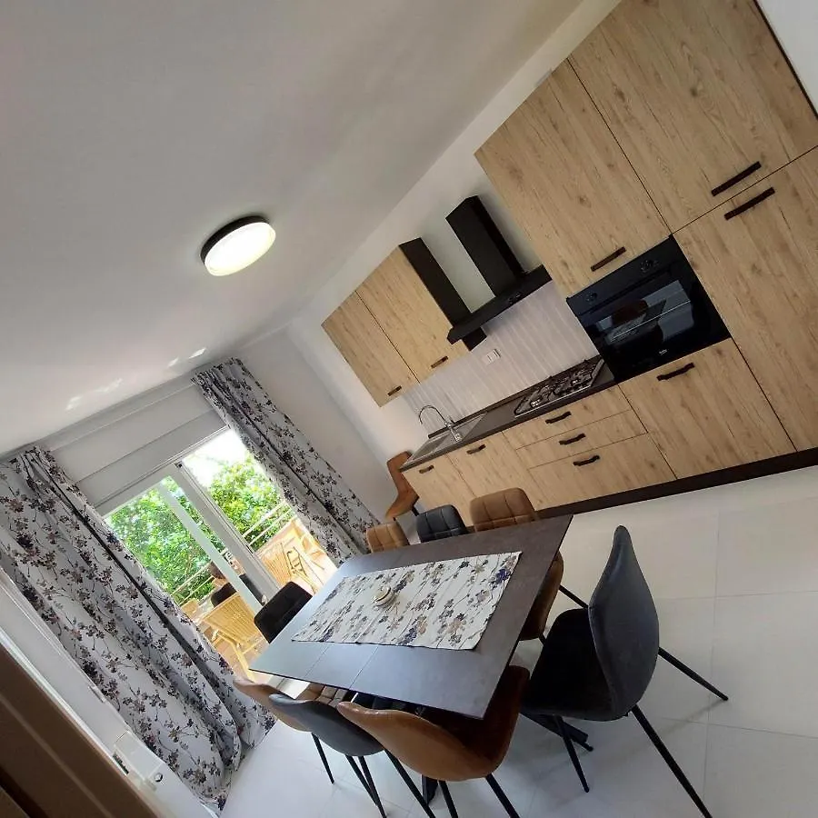 5 Rooms Apartman Barbat na Rabu