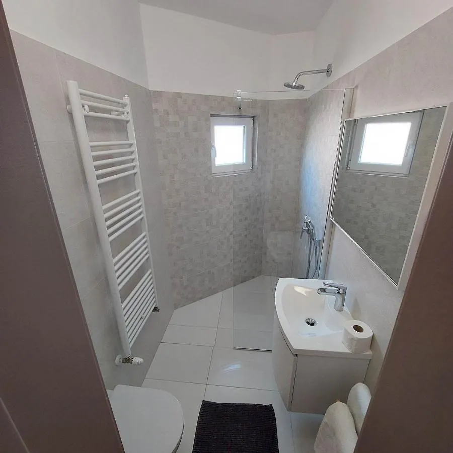 5 Rooms Apartman Barbat na Rabu Apartment